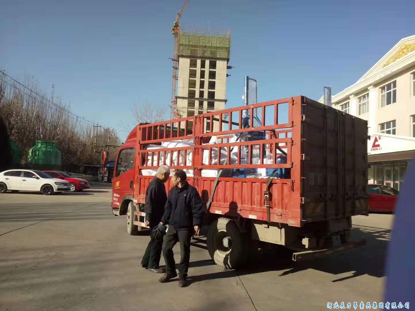 兩臺(tái)辰力32型鋼絲繩插套機(jī)發(fā)貨！